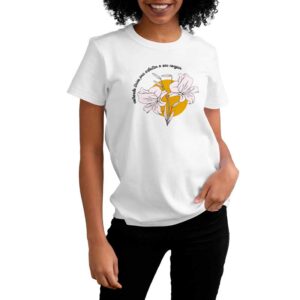 Camiseta Feminina Branca – 100% Algodão – Lírios de Oxum